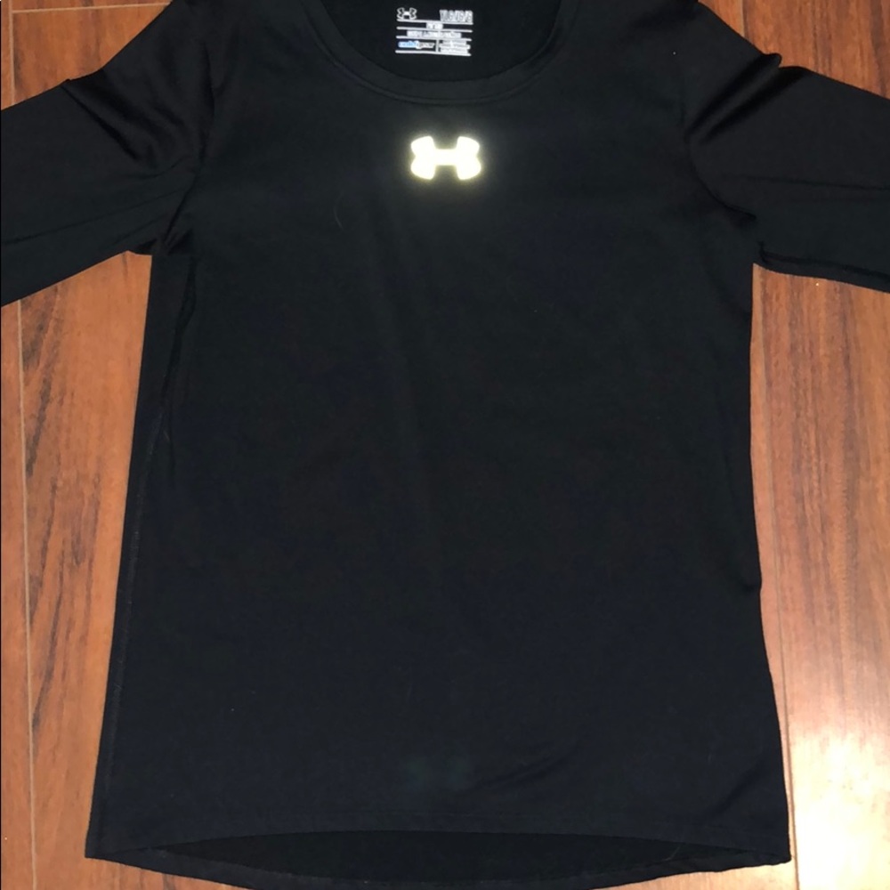 Under Armour black thermal long sleeve shirt